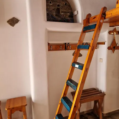 Bright & Relaxing Loft With Attic In The Heart Of Mykonos Appartamento *