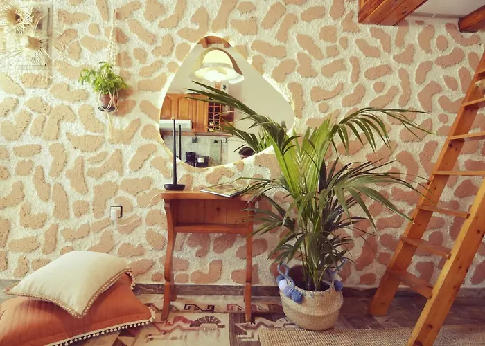 Bright & Relaxing Loft With Attic In The Heart Of Mykonos