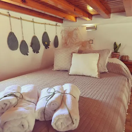 Bright & Relaxing Loft With Attic In The Heart Of Mykonos דירה Mykonos Town